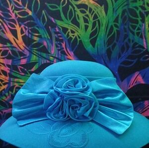 Chic Turquoise Women's Hat with Floral Accent